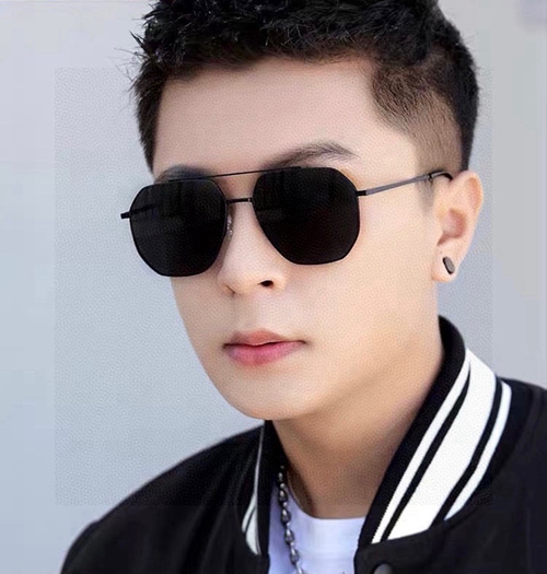 ルイヴィトンサングラス背面デザイン